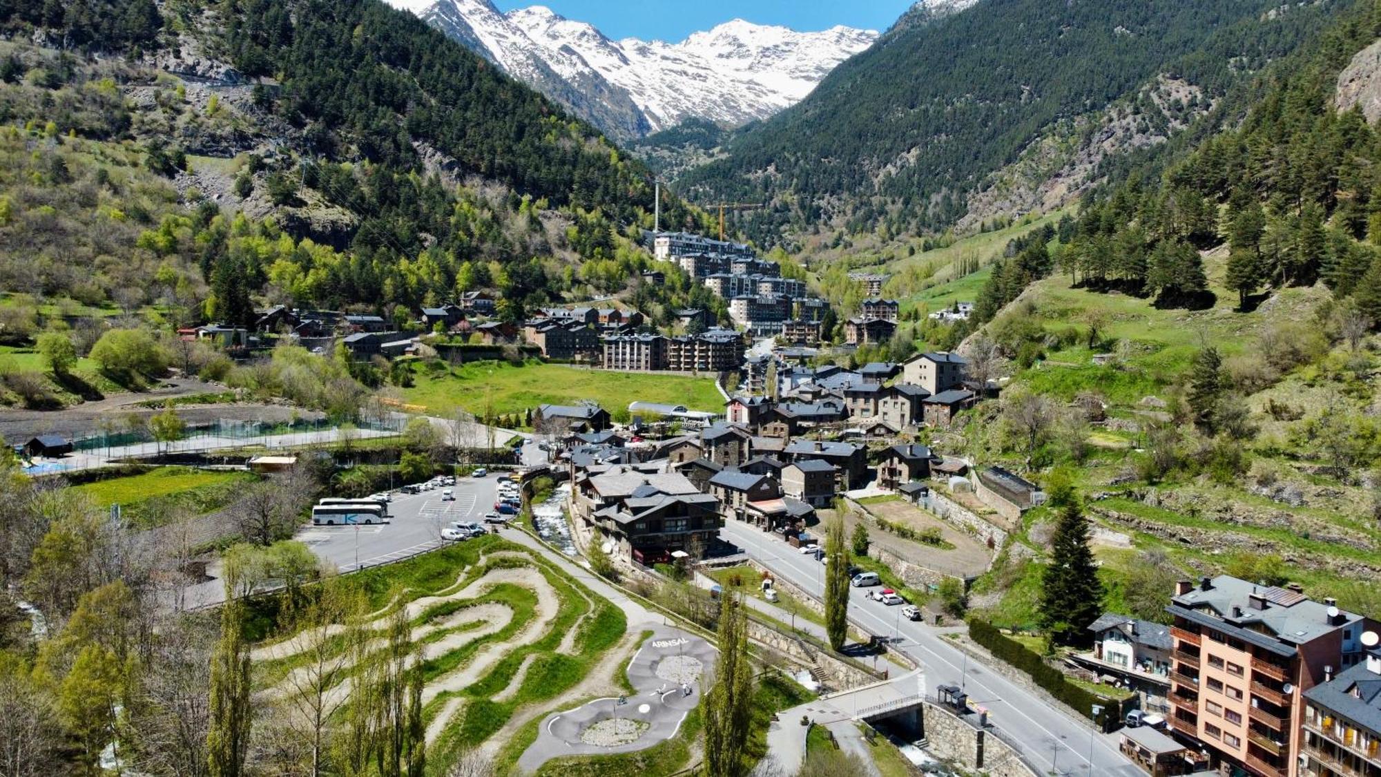 Hotel Micolau Arinsal Luaran gambar